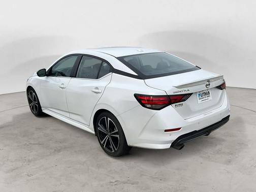 2022 Nissan Sentra SR
