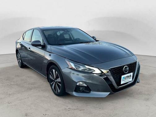 2022 Nissan Altima 2.5 SL