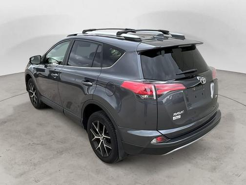 2018 Toyota RAV4 SE
