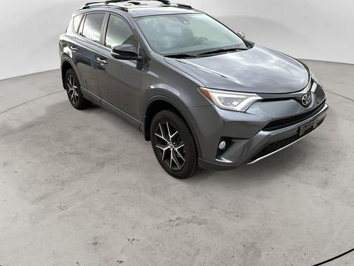 2018 Toyota RAV4 SE