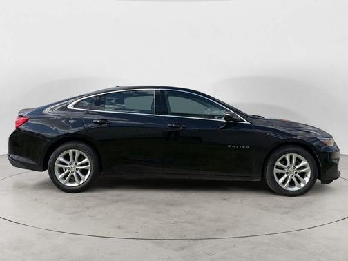 Mosaic Black Metallic 2018 Chevrolet Malibu LT