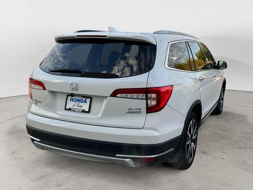 2022 Honda Pilot AWD Elite