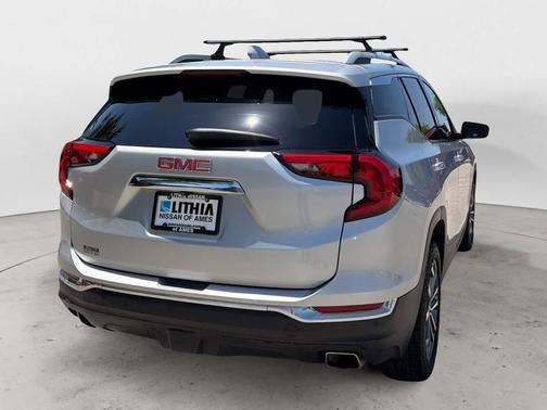 Quicksilver Metallic 2020 GMC Terrain SLT