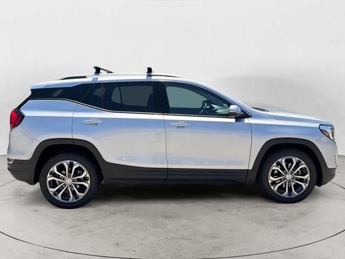Quicksilver Metallic 2020 GMC Terrain SLT