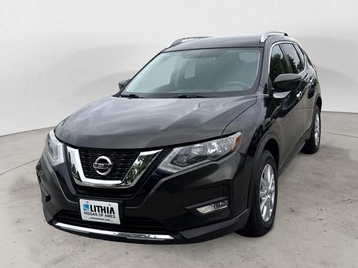 GRN/Green 2017 Nissan Rogue SV