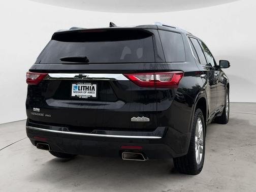 BLK/Black 2019 Chevrolet Traverse High Country