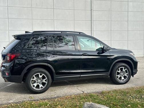2023 Honda Passport AWD TrailSport
