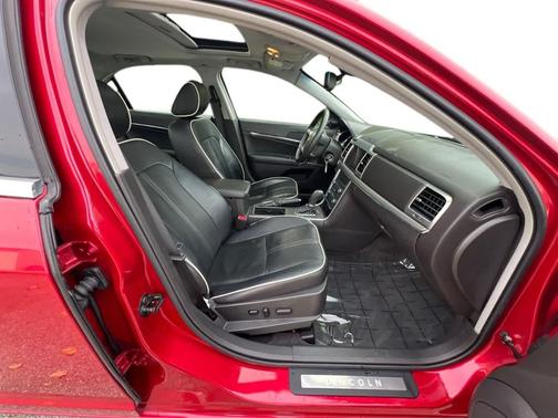 2011 Lincoln MKZ Base