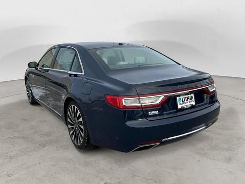 2017 Lincoln Continental Black Label