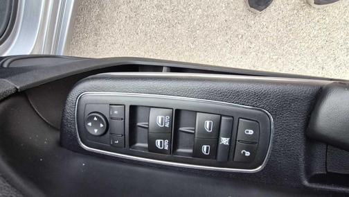 2015 Chrysler 300 Limited