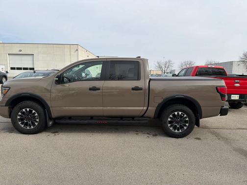 2023 Nissan Titan PRO-4X