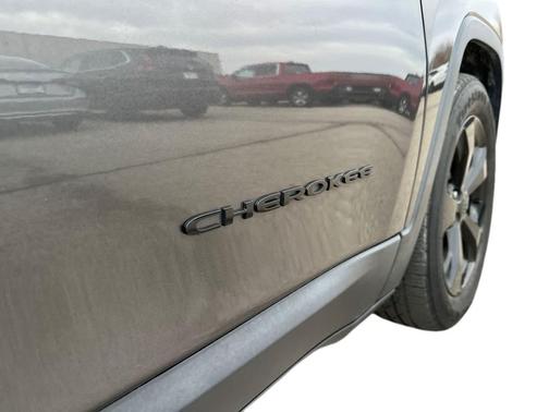 2017 Jeep Cherokee Altitude