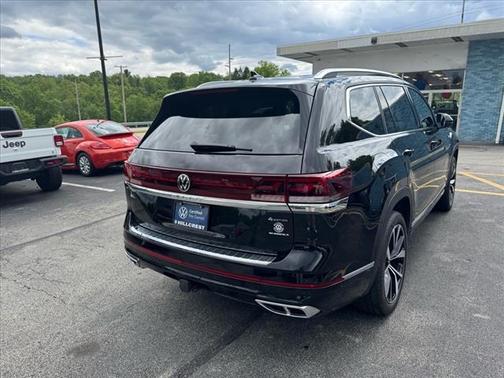 2024 Volkswagen Atlas 2.0T SEL Premium R-Line