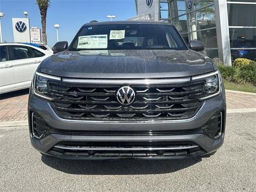 2025 Volkswagen Atlas Cross Sport 2.0T SEL Premium R-Line