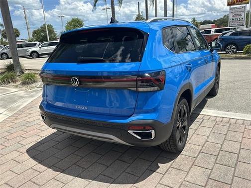2025 Volkswagen Taos 1.5T SE