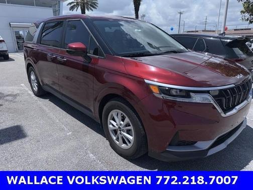 2023 Kia Carnival LX