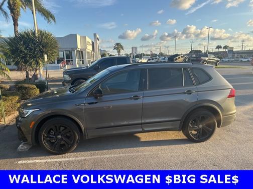 2024 Volkswagen Tiguan 2.0T SE R-Line Black