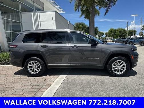 2022 Jeep Grand Cherokee L Laredo