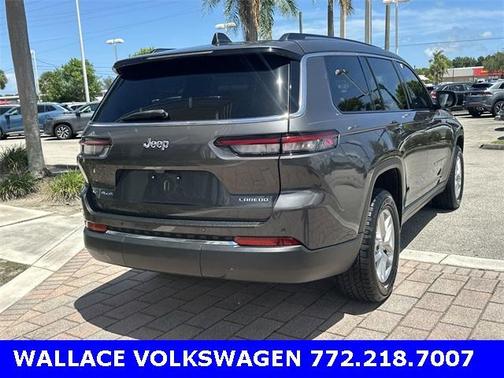 2022 Jeep Grand Cherokee L Laredo