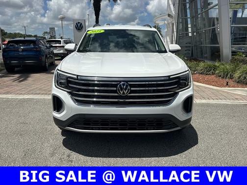 Pure White 2025 Volkswagen Atlas 2.0T SE