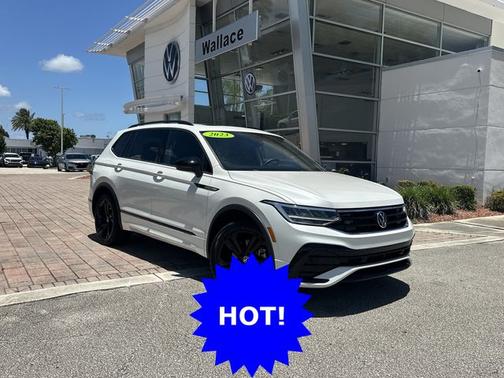 Opal White Pearl Effect 2023 Volkswagen Tiguan 2.0T SE R-Line Black