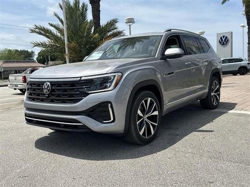 2025 Volkswagen Atlas 2.0T SEL Premium R-Line