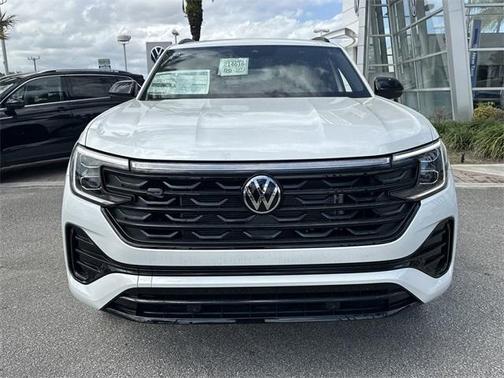 2025 Volkswagen Atlas Cross Sport 2.0T SEL R-Line Black