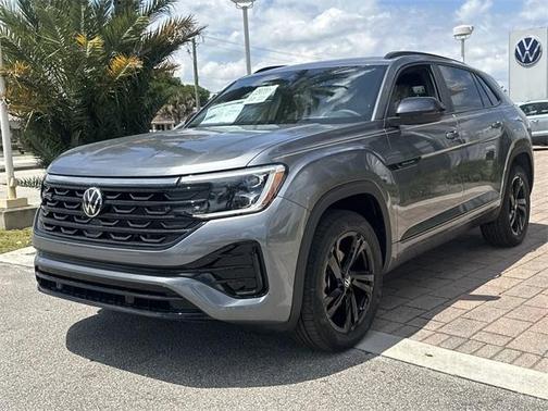 2025 Volkswagen Atlas Cross Sport 2.0T SEL R-Line Black