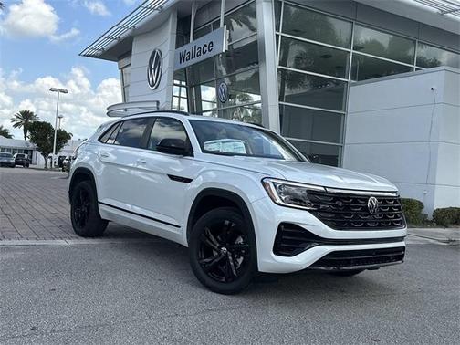2025 Volkswagen Atlas Cross Sport 2.0T SEL R-Line Black