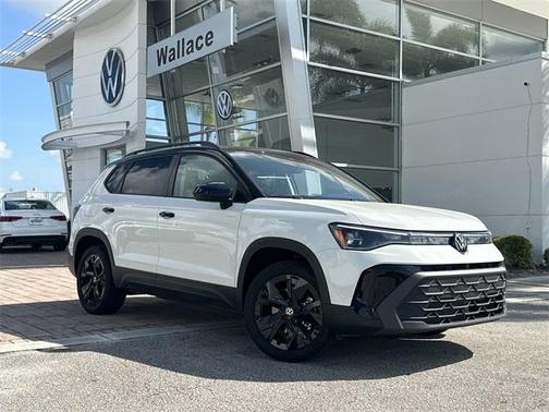 2025 Volkswagen Taos 1.5T SE Black