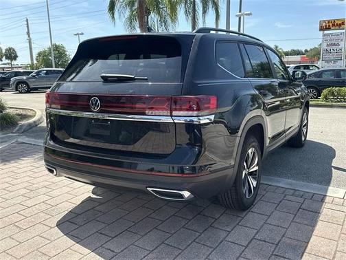2025 Volkswagen Atlas 2.0T SE