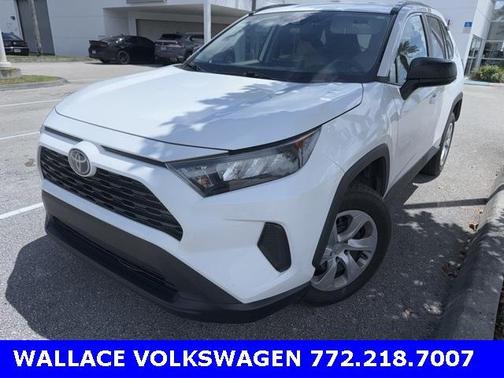 2019 Toyota RAV4 LE