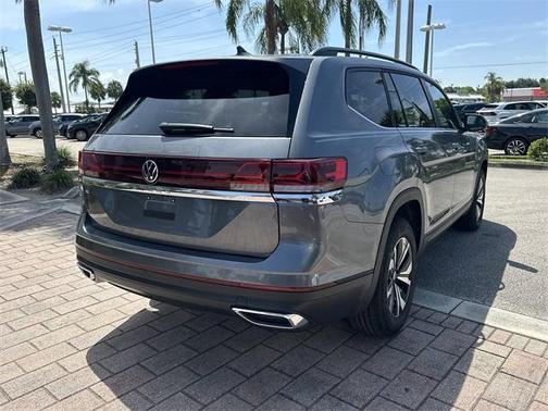 2025 Volkswagen Atlas 2.0T SE