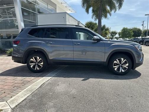 2025 Volkswagen Atlas 2.0T SE