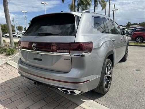 2025 Volkswagen Atlas 2.0T SEL Premium R-Line