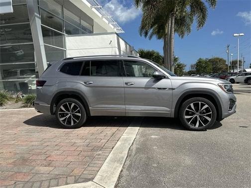 2025 Volkswagen Atlas 2.0T SEL Premium R-Line
