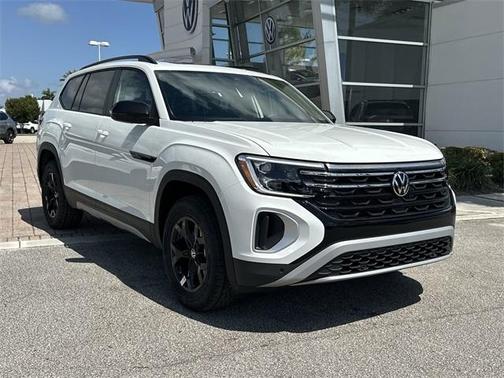 2025 Volkswagen Atlas 2.0T Peak Edition