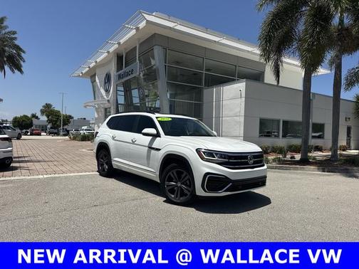 Pure White 2021 Volkswagen Atlas 3.6 V6 SE w/ Technology R-Line