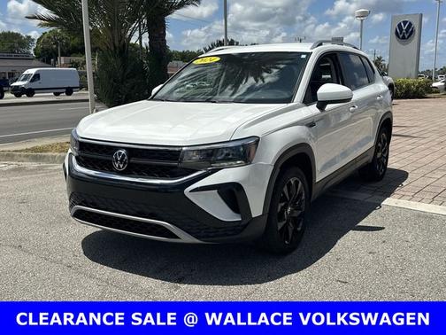 Pure White 2024 Volkswagen Taos 1.5T SE