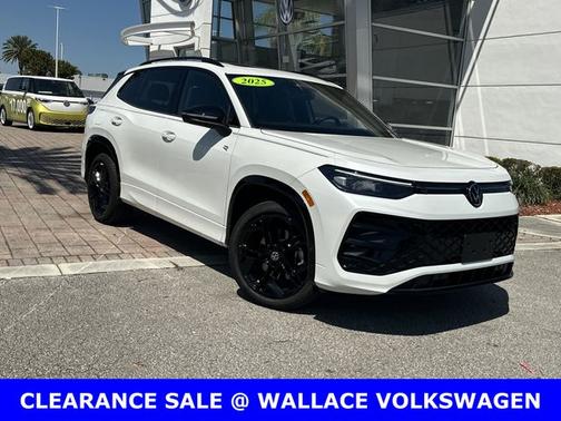 2025 Volkswagen Tiguan 2.0T SE R-Line Black