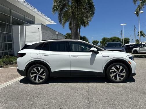 2025 Volkswagen ID.4 Pro