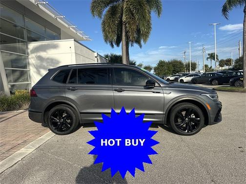 2024 Volkswagen Tiguan 2.0T SE R-Line Black