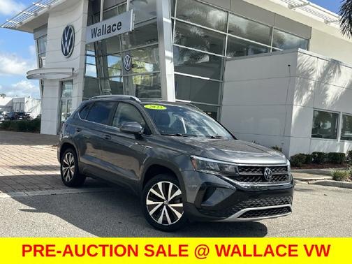 Platinum Gray Metallic 2023 Volkswagen Taos 1.5T SE