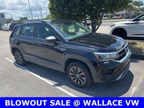 Deep Black Pearl Effect 2023 Volkswagen Taos 1.5T S