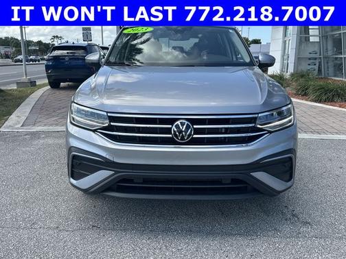 Pyrite Silver Metallic 2023 Volkswagen Tiguan 2.0T SE