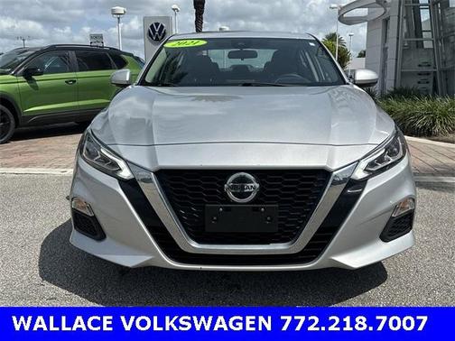 2021 Nissan Altima 2.5 SV
