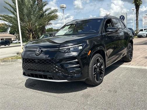 2025 Volkswagen Tiguan 2.0T SEL R-Line