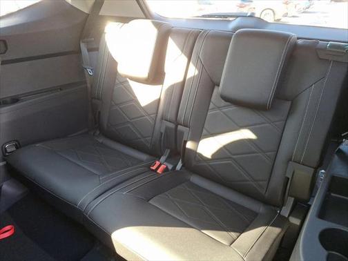 2025 Volkswagen Atlas 2.0T SE w/Technology 4MOTION