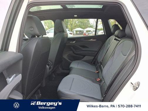 2025 Volkswagen Tiguan 2.0T SE R-Line Black 4MOTION