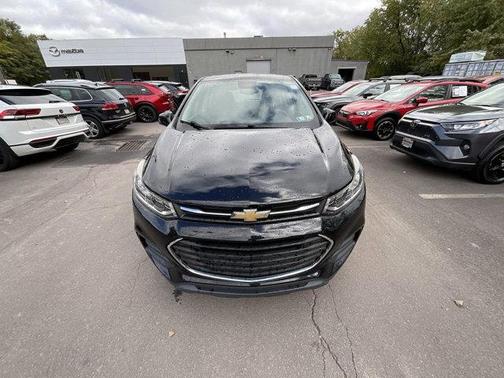 Mosaic Black Metallic 2017 Chevrolet Trax LS